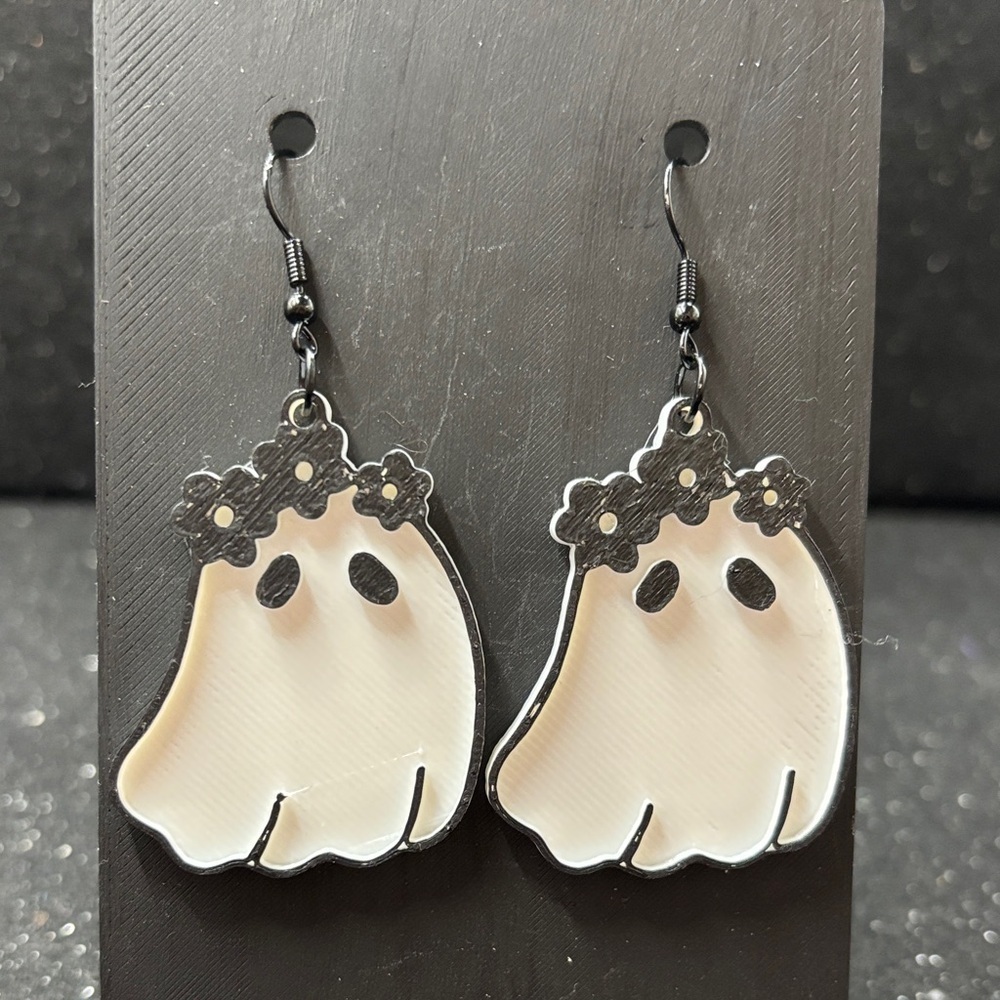 Cute Ghost Earrings with Flower Crown – Halloween Spooky Dangle Earrings